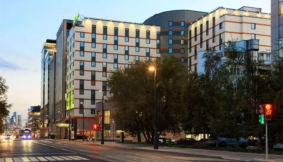 هتل هالیدی این مسکو لسنایا